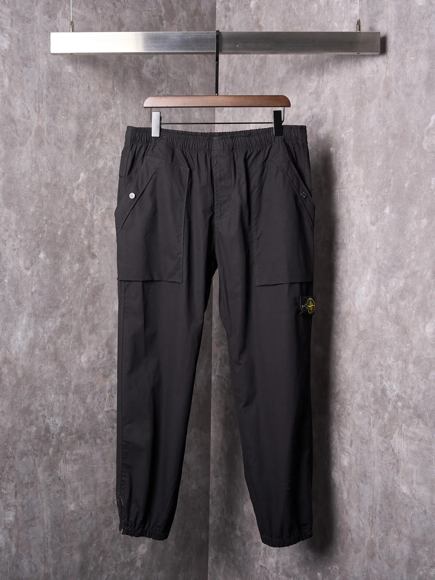 P420 Actual hanging auction】Stonesland/Stone Island embroidered badge leg casual trousers [Ready stock] 34 36 38 40